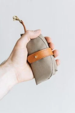 Bol De Voyage Pour Chien Pliable Melo Band & Roll -Chats Chiens Fournitures Magasin Melobigtan 540x 2302b2d6 bf15 4f54 b89e bb9efa59b972