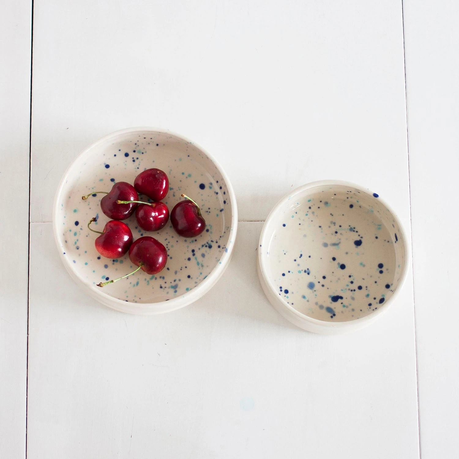 Bol Pour Chien Artisanal En Grès Dripping (4 Coloris) 1 Bol Pour Chien Artisanal En Grès Dripping (4 Coloris)