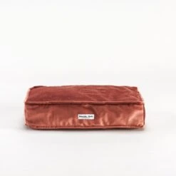 Coussin Pour Chien Personnalisable -Chats Chiens Fournitures Magasin coussins velours rectangulaire 1 1181x1181 ae40a0cb 264f 4577 b7d6 c1642e0f5ddb